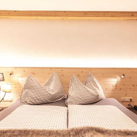 Quality Hosts Arlberg - Hotel Bergheim Sankt Anton am Arlberg Bagian luar foto