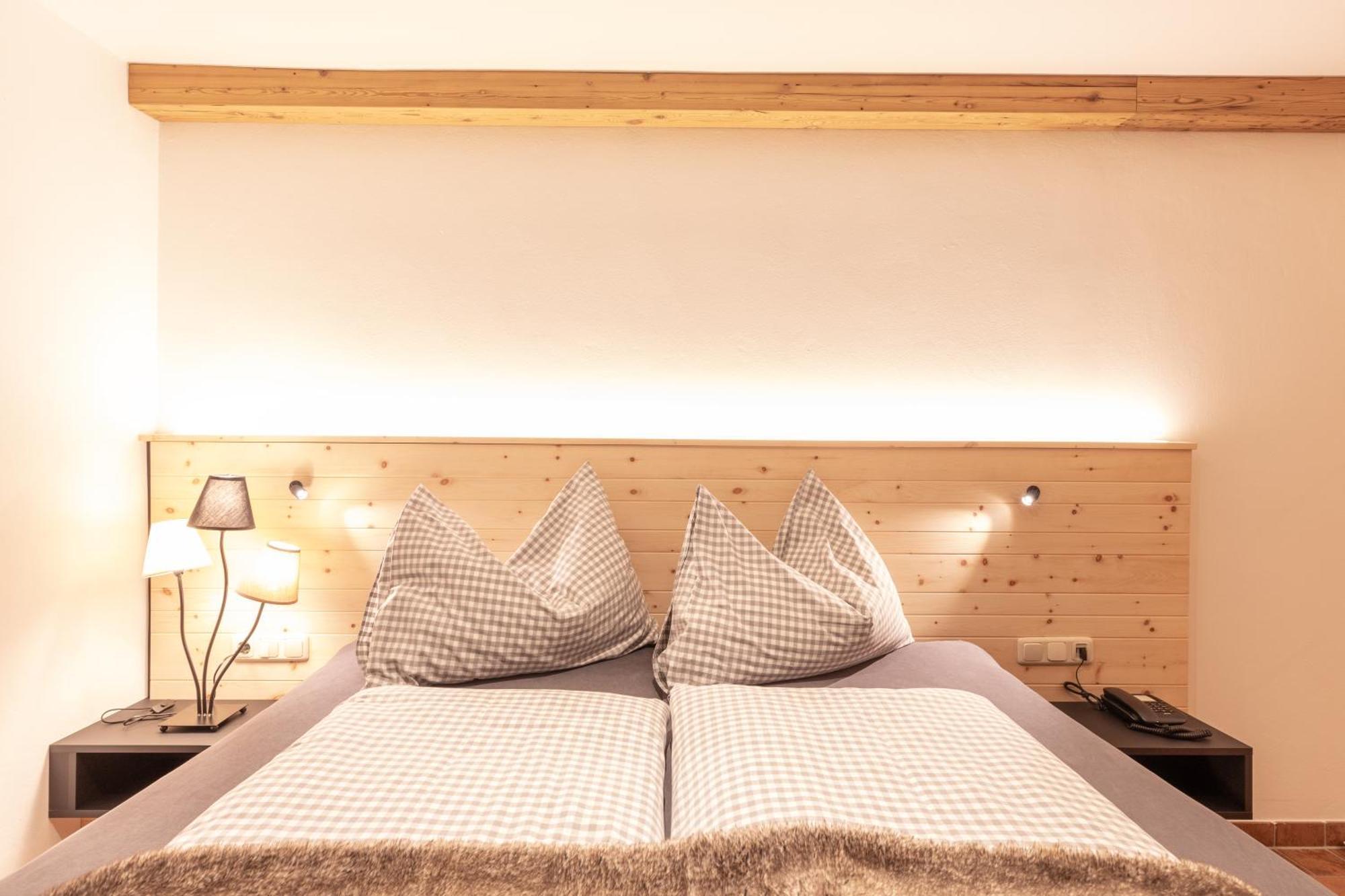 Quality Hosts Arlberg - Hotel Bergheim Sankt Anton am Arlberg Bagian luar foto